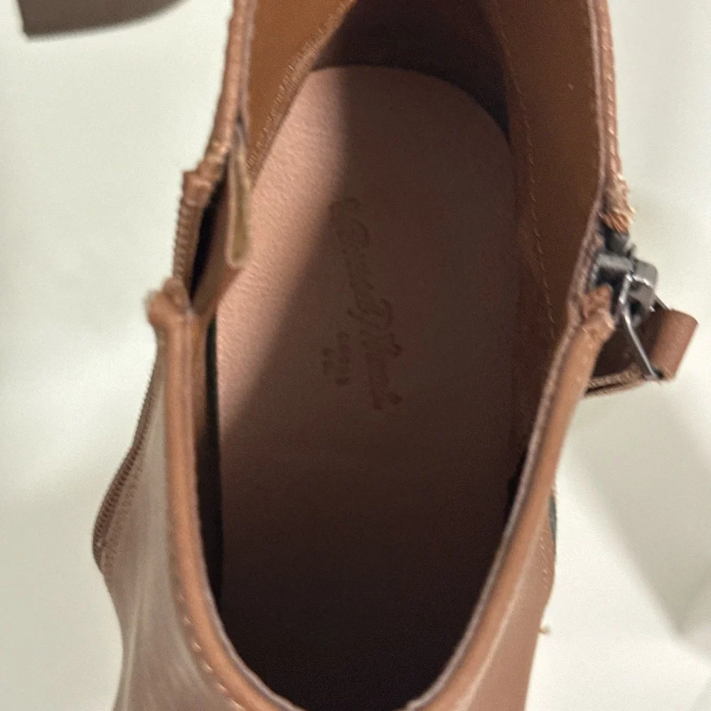 Universal Thread Tan Ankle Booties - Picture 4 of 5